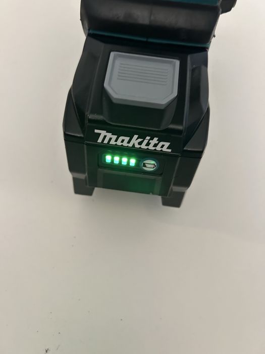 Makita HR 004G rotopercutor 40V