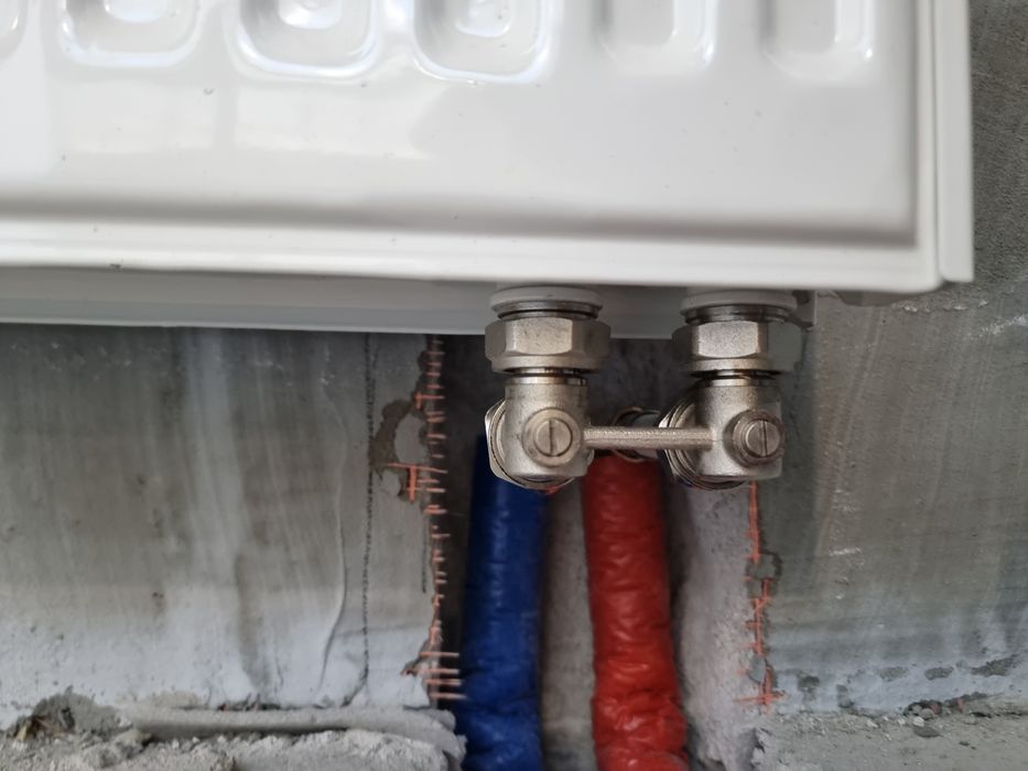 Радиатор срочна  сатылады 2 шт новый уйден шыккан