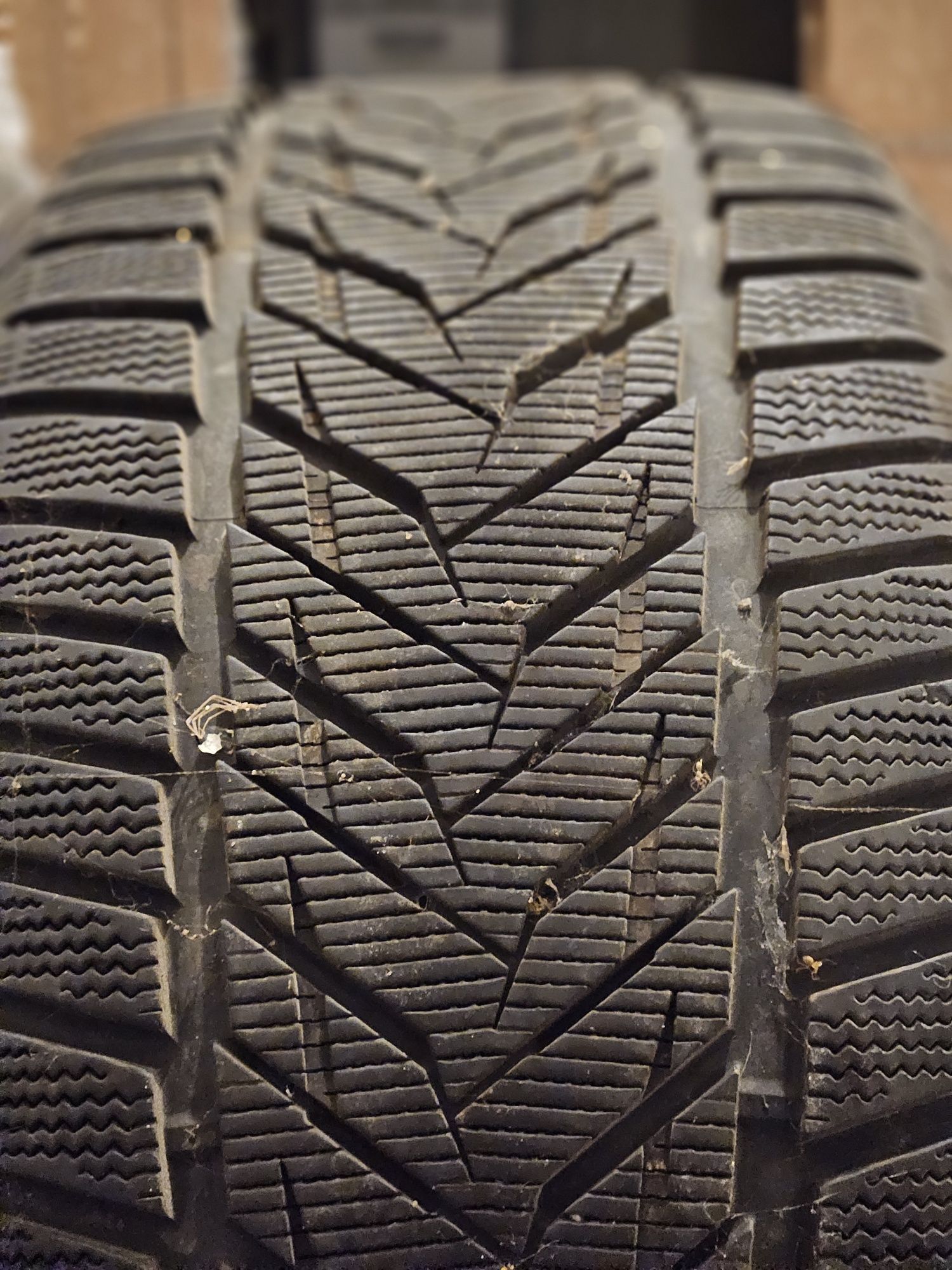 4бр. Зимни гуми Vredstein Wintrack Extreme S 275 40 20
