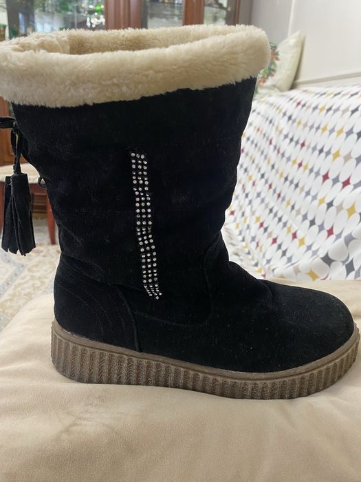 Продаю зимние сапоги, размер 40.