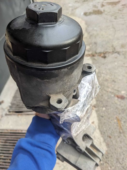 Тяло маслен филтър BMW M52