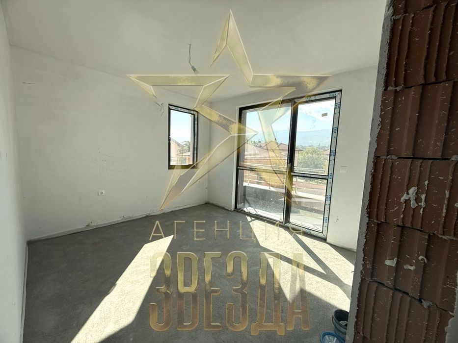 Продава се Тристаен апартамент в с. Белащица, Област Пловдив - 101 кв.м за 1200 €/кв.м - Снимка #3