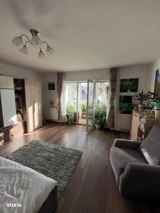 Apartament cu 2 camere, 47 mp, balcon, zona Eroilor