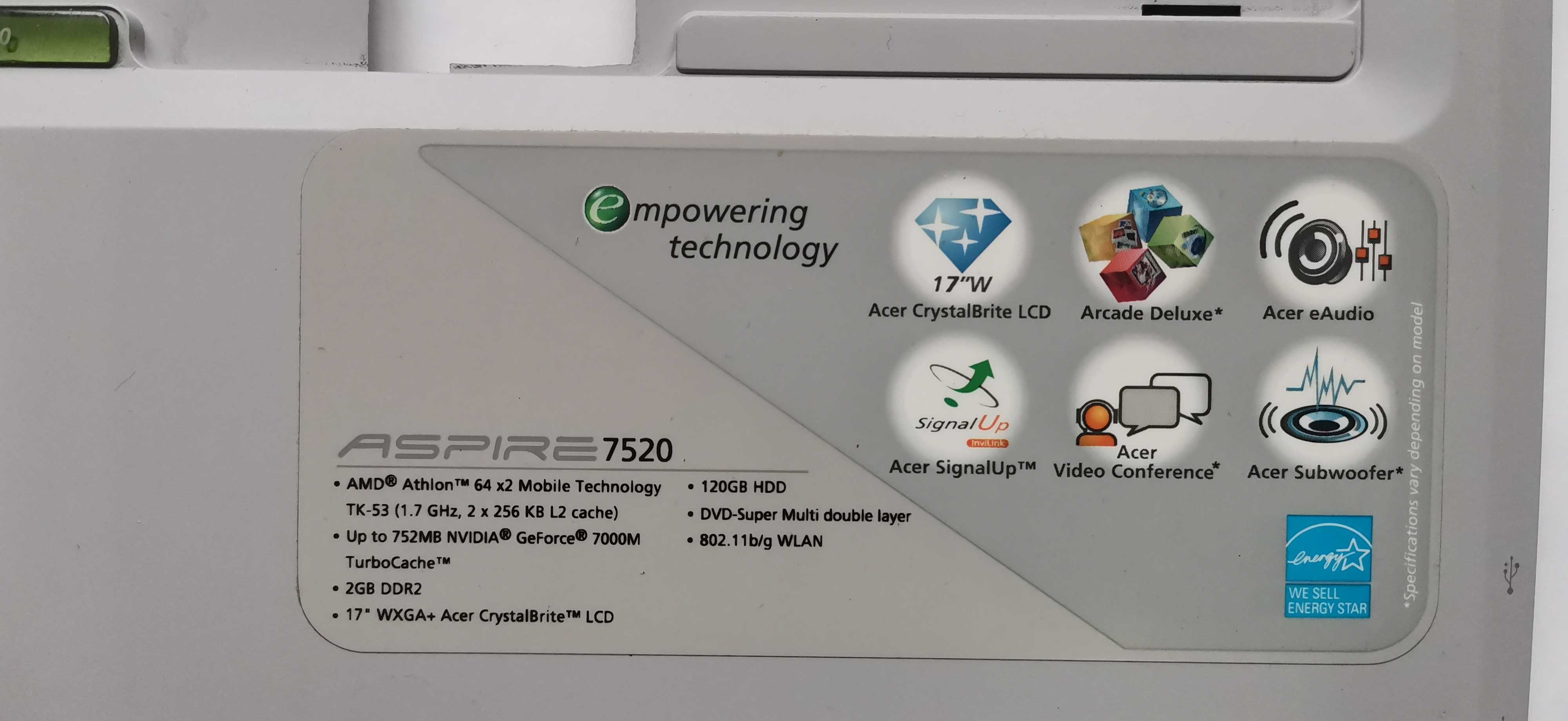 Продавам лаптоп Acer Aspire 7520 17.3инча за части