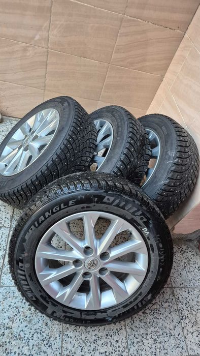 Комплект шины и диск R16