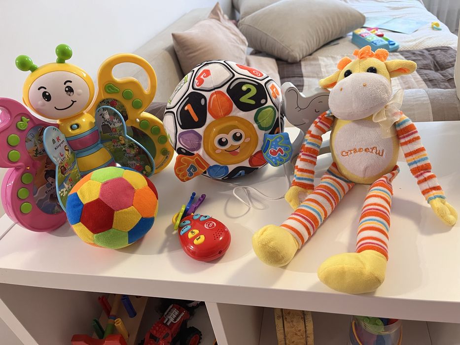 Lot jucarii bebe