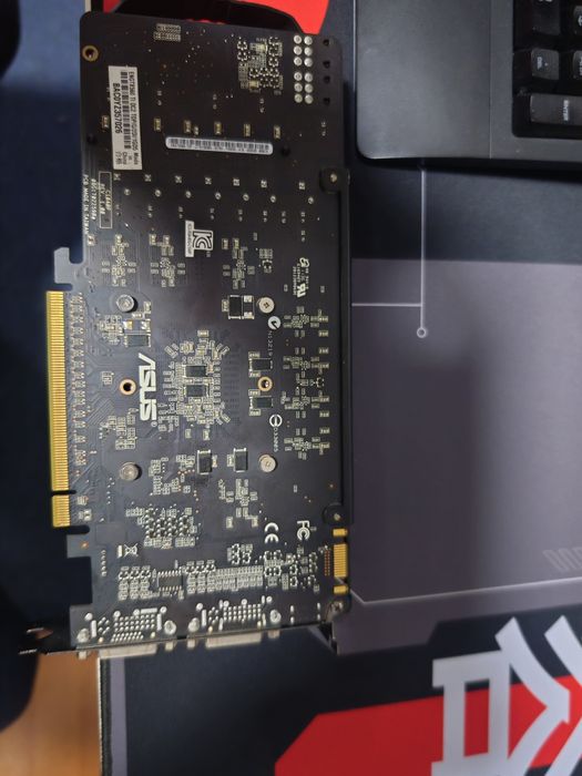 ASUS GeForce GTX 560 Ti DirectCU II 1GB GDDR5 256-bit