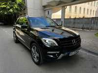 Mercedes-Benz ML Mercedes-Benz ML 350 Bluetech 4Matic