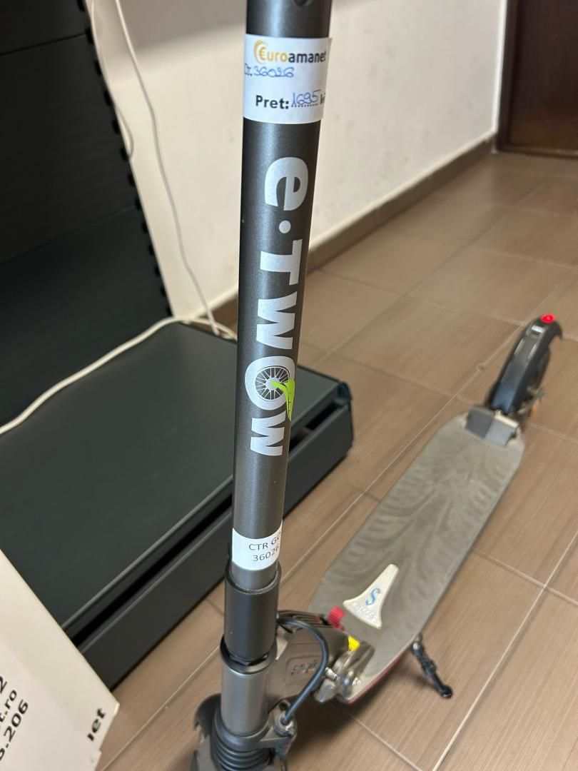 Trotineta electrica Booster Plus S, bateria 8,7Ah, motor 500w -D-