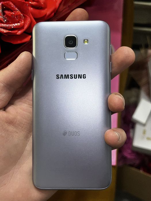 Телефон Samsung j6 2017