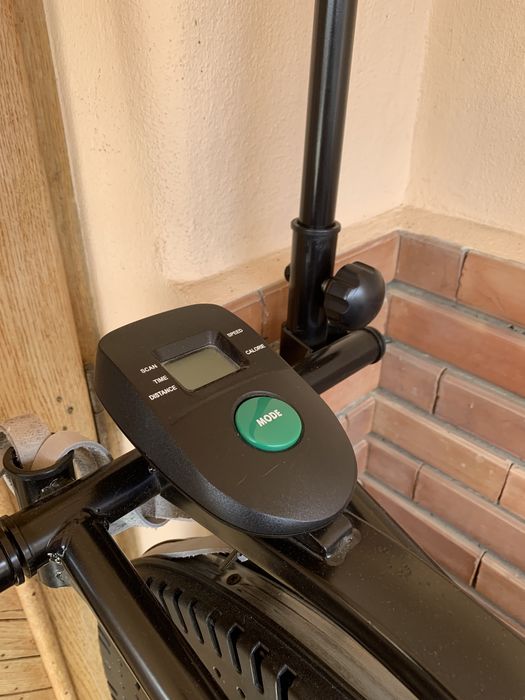 Bicicleta eliptica cu mânere