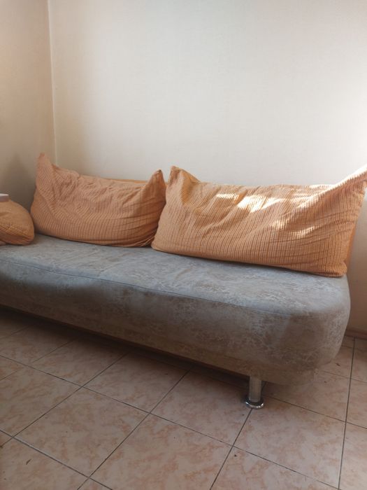 Диван раскладной.