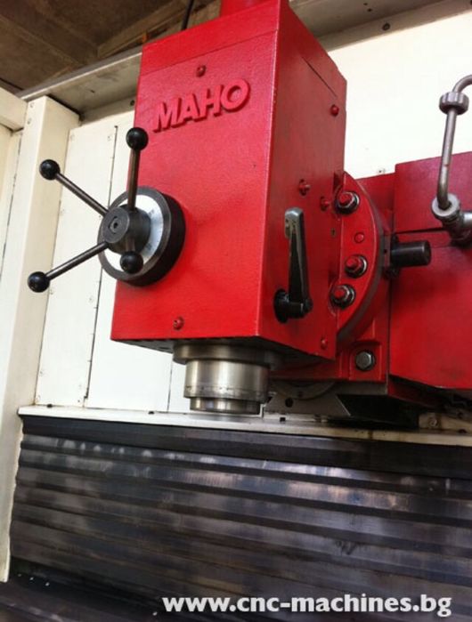 4 осна инструментална CNC Фреза с ЦПУ - MAHO 700C