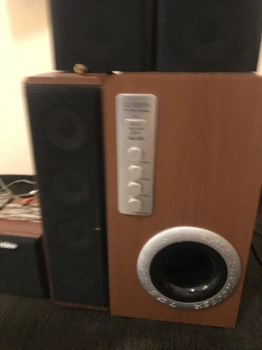 Музикална съраунд система LUXEON като нова