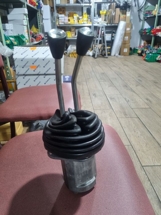 Distribuitor Jcb Cale 3cx sau 4cx