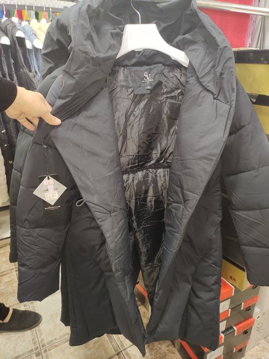 Куртка пуховик теплый с капюшоном модная парка