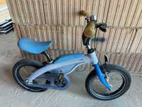 Bicicleta pentru copii marca BMW!