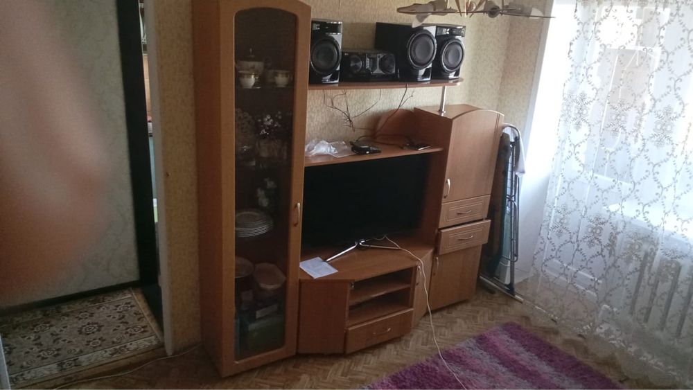 Стенка(горка)  для гостиной. С местом под телевизор.