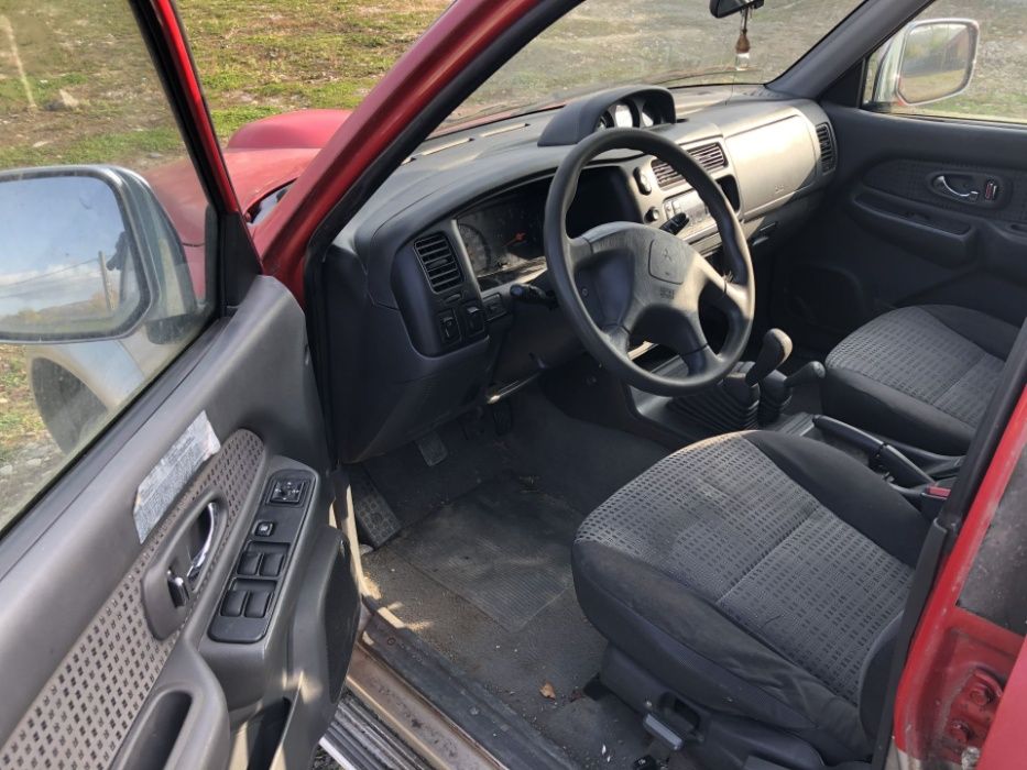 Dezmembrari dezmembrez piese mitsubishi l200 an 2005 motor 2500diesel