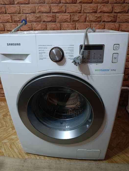 Стиральная машина "Самсунг" б/у