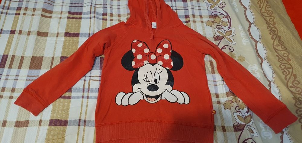 blugi si hanorac Minnie Mouse masura 110