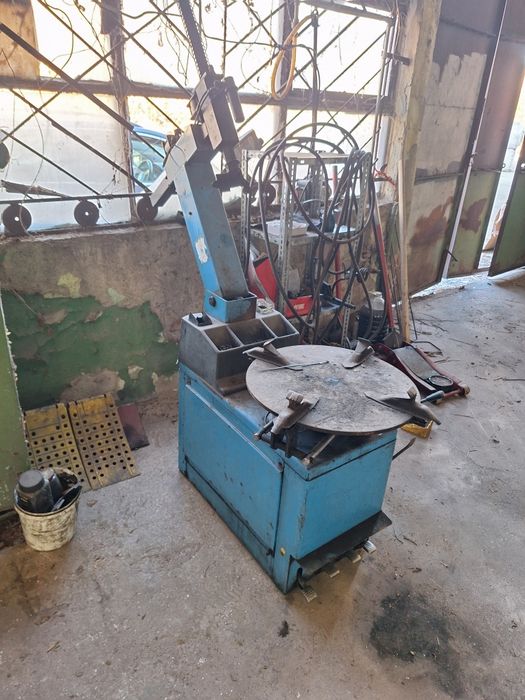 Машини за монтаж и баланс на гуми