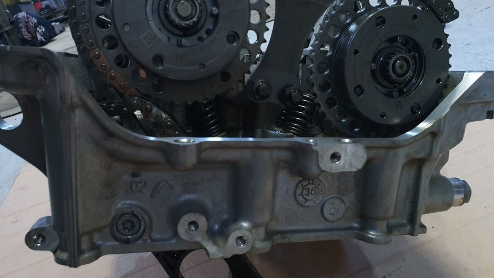 Chiuloasa motor Bmw B48 completa cu axe cod 9894128