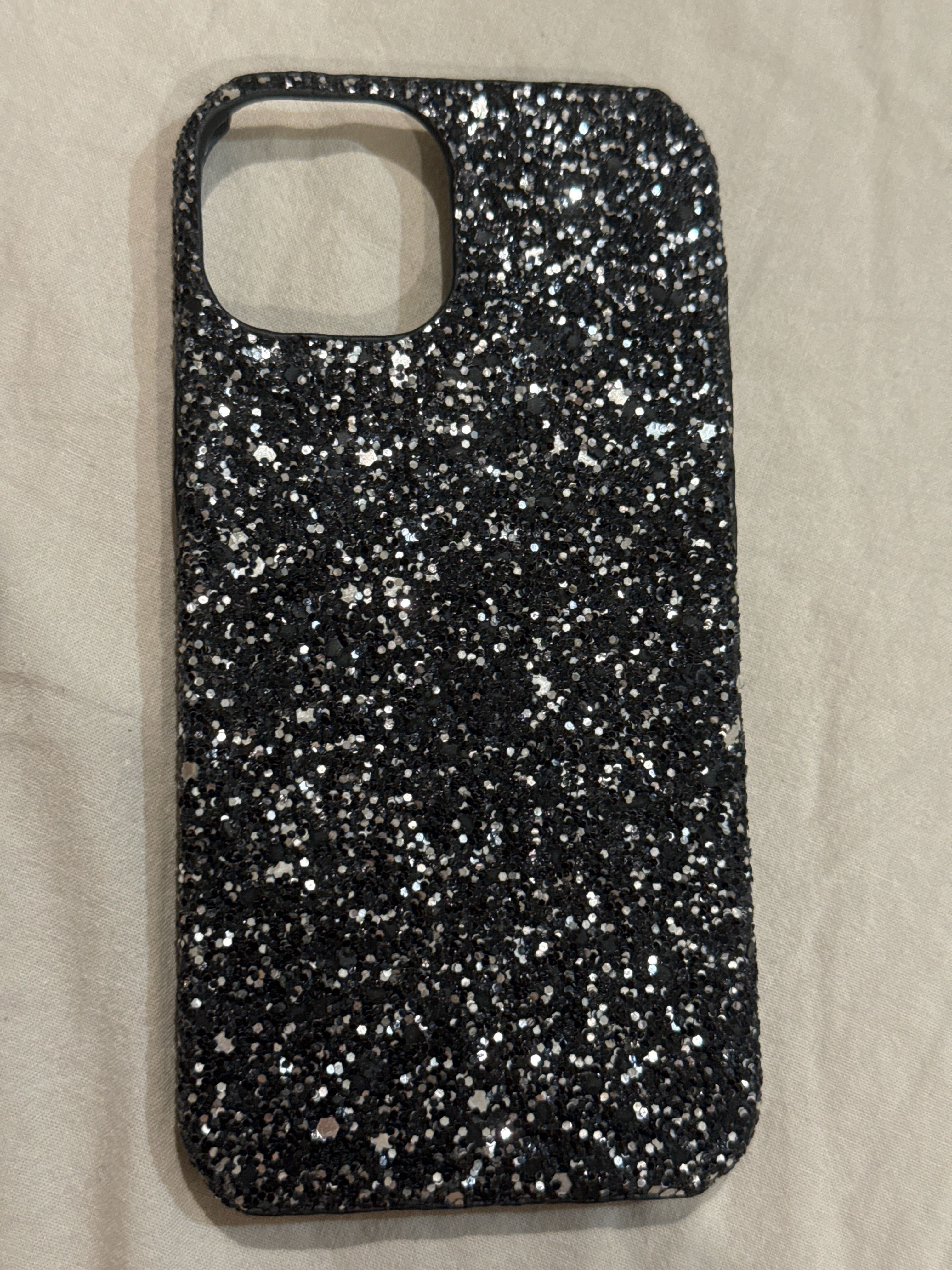 Калъфи за iPhone 14
