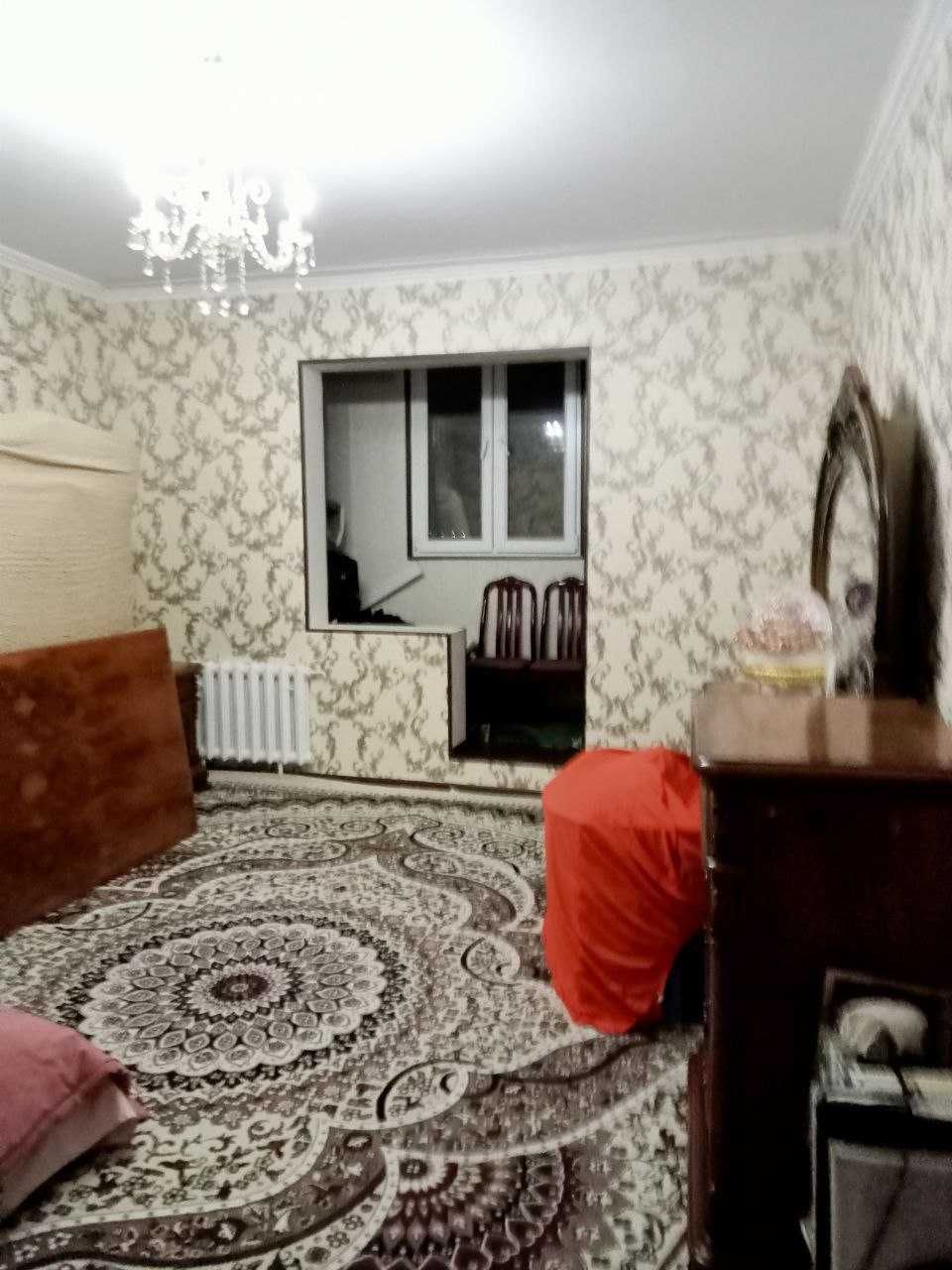 (К128807) Продается 3-х комнатная квартира в Алмазарском районе.