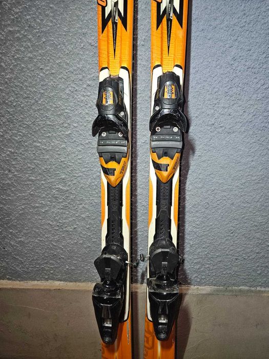 Schiuri Rossignol 174 cm, clapari Salomon marimea 29 si bete Rossignol