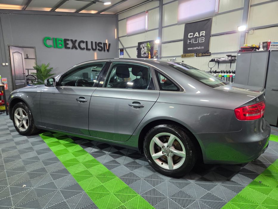 Vând AUDI A4 -2013