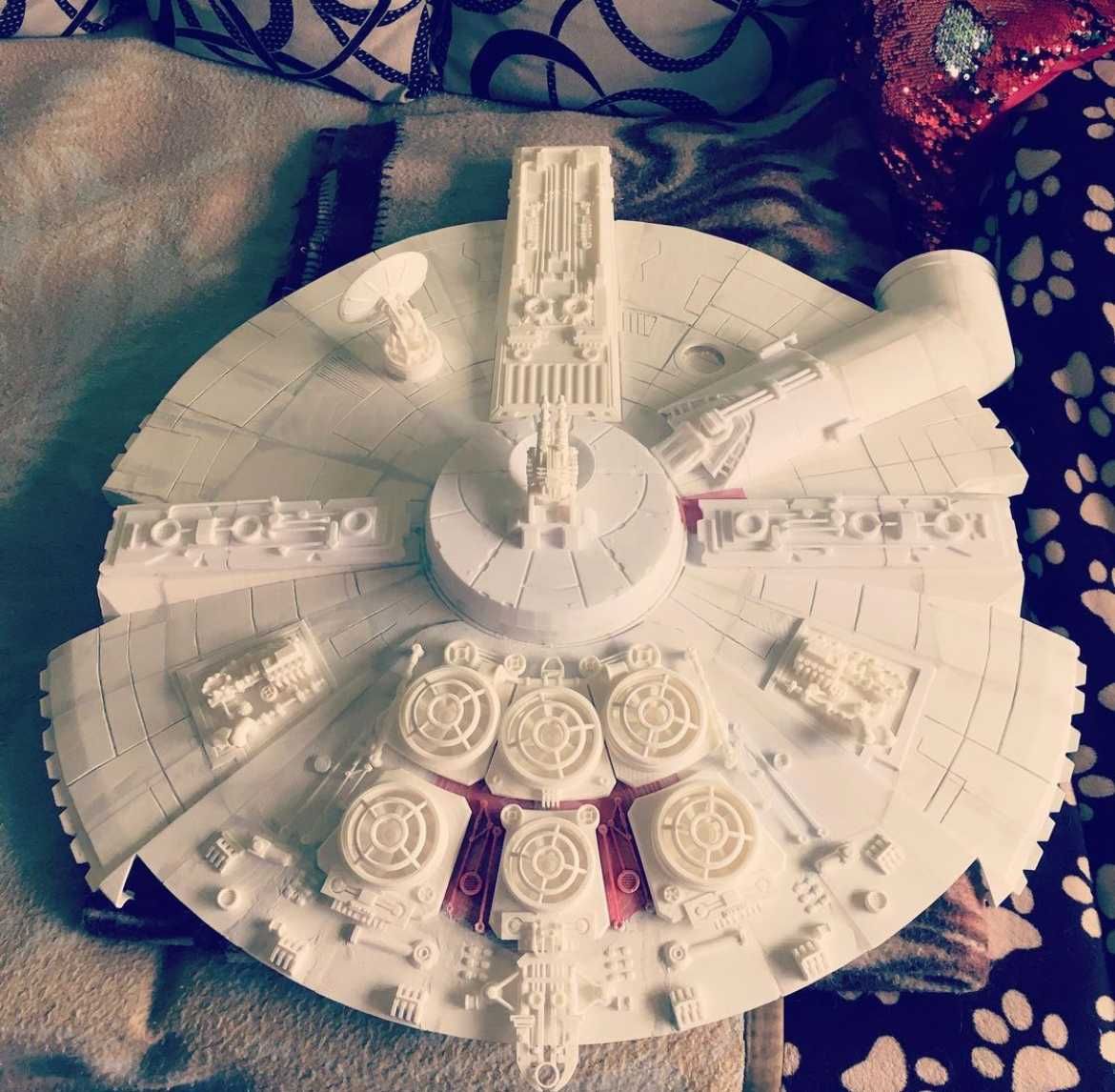 Star Wars Millennium Falcon / Хилядолетния Сокол