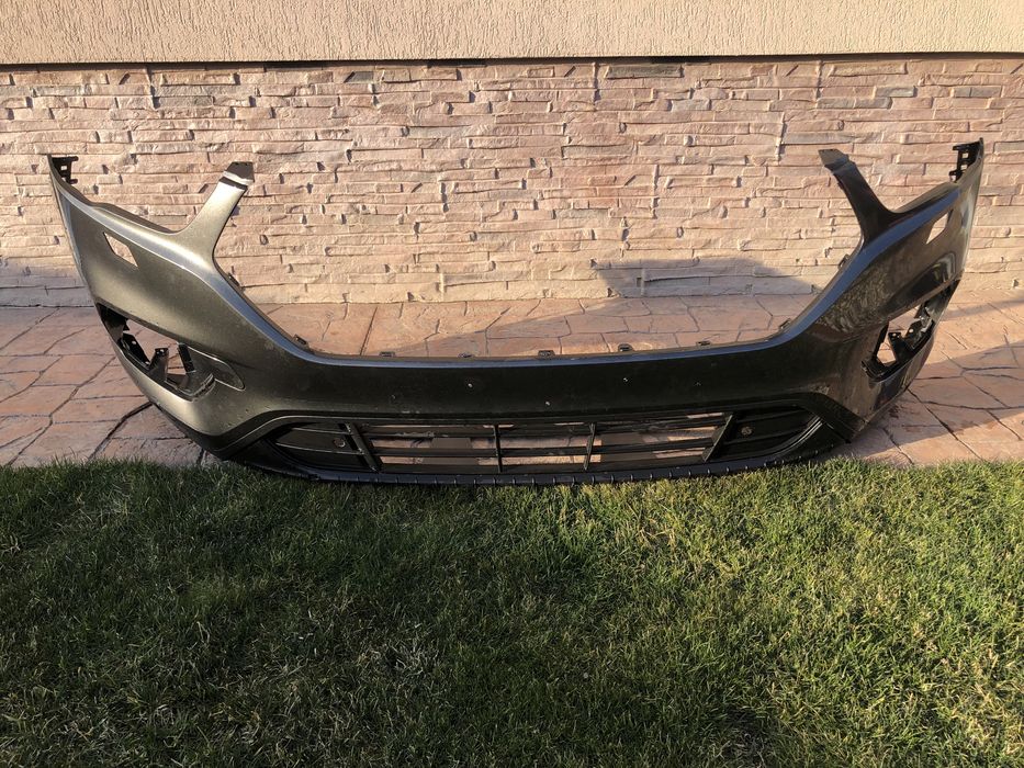 Bara fata Kuga 2019 Titanium