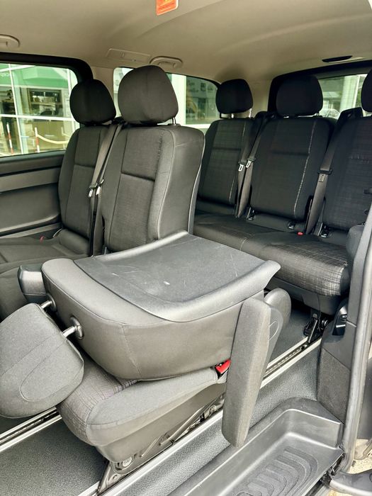 Inchiriez Microbuz 8+1 Van Rent Vito V-Class Renault