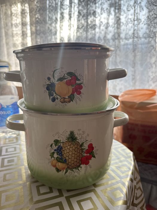 Продам кастрюльку в паре за 3000