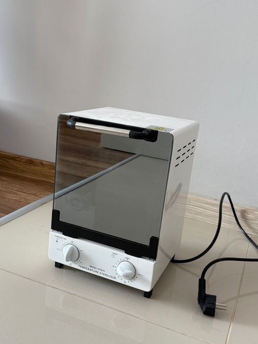 Стерилизатор за инструменти