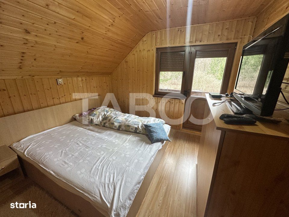 Cabana cu 1524 mp de teren de vanzare pe Valea Avrigului in zona Mlaci
