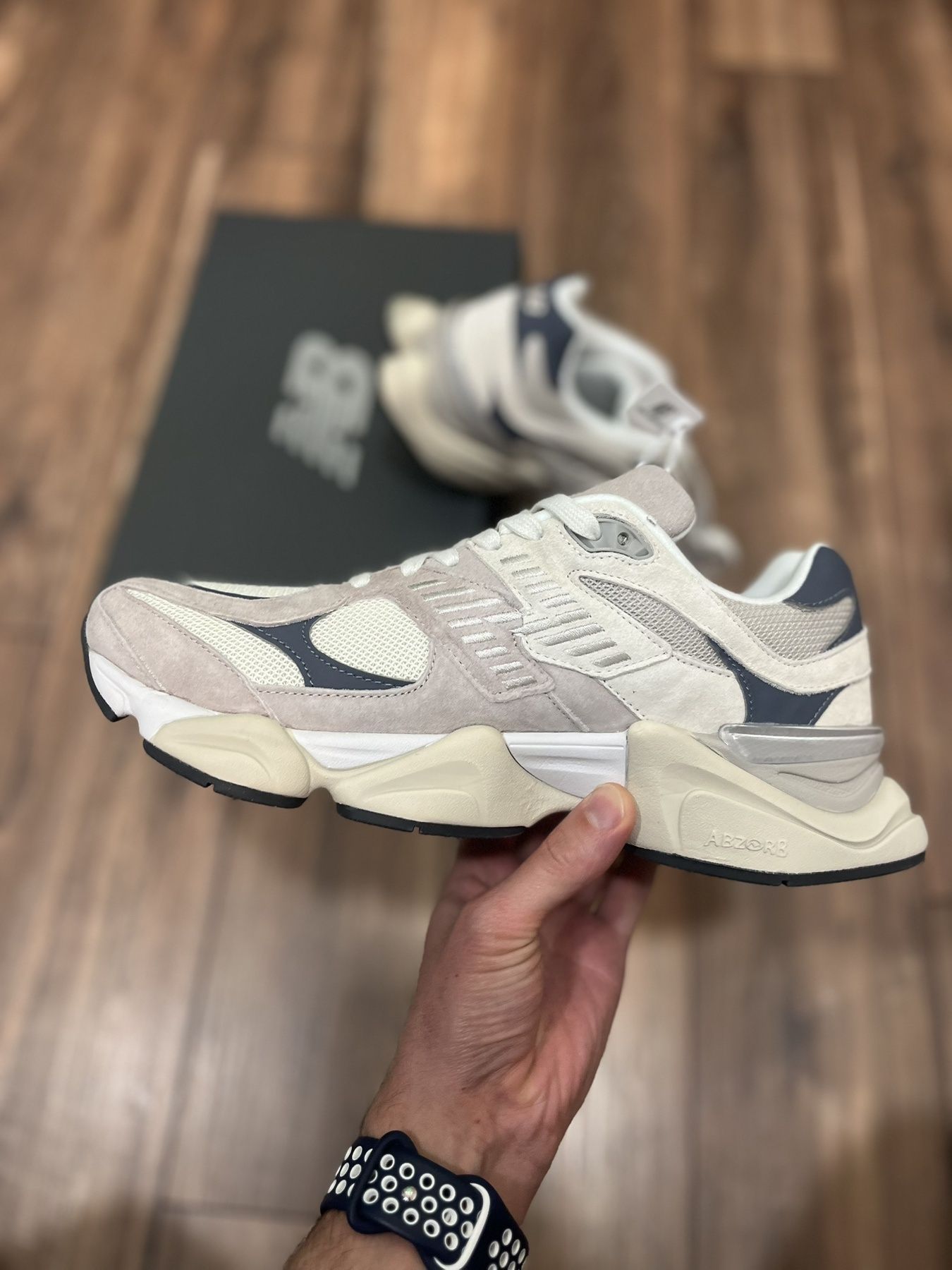 New Balance 9060 U9060EEB