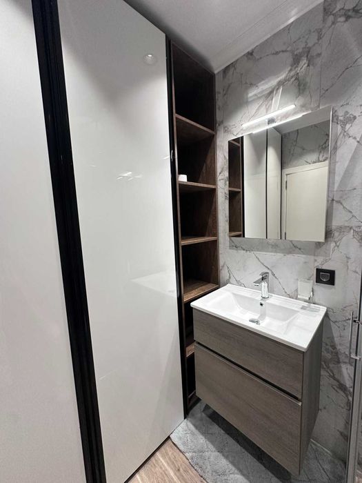 Луксозен двустаен апартамент в Смирненски с паркомясто