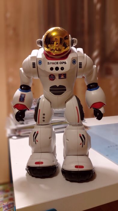 Robot interactiv Astronautul Charlie