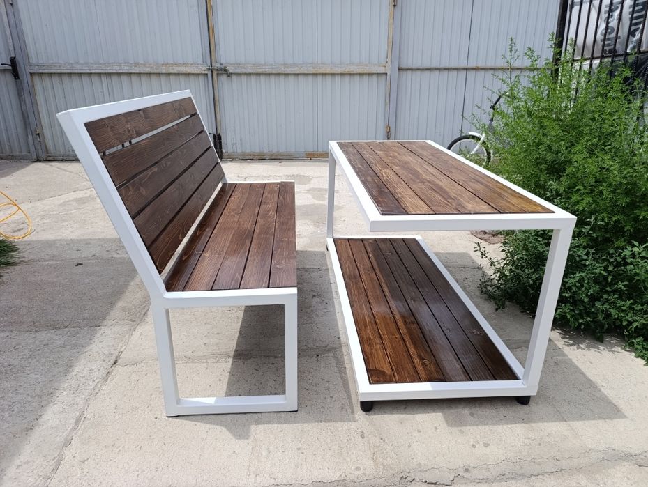 Садовый стол со скамейкой лофт