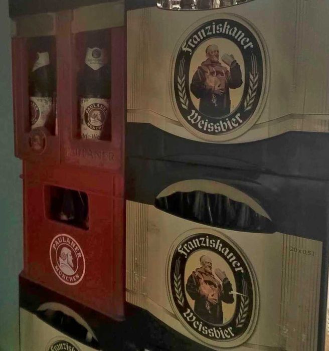 Каса от бира с амбалажа