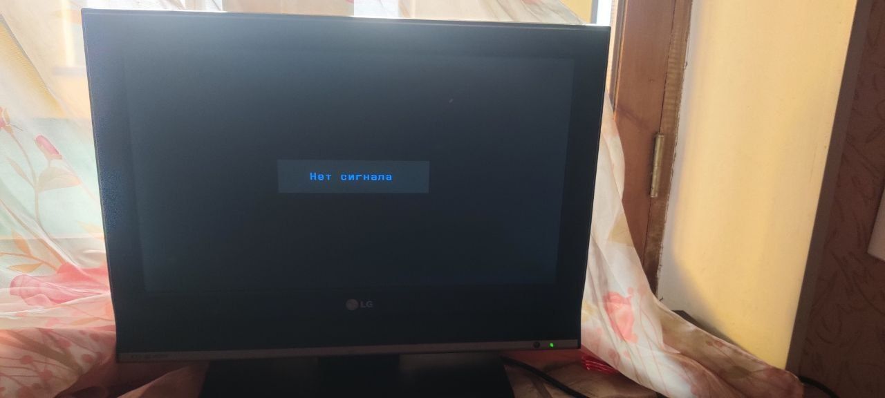 Televizor sotiladi ploskiy ekran 20li tunersz