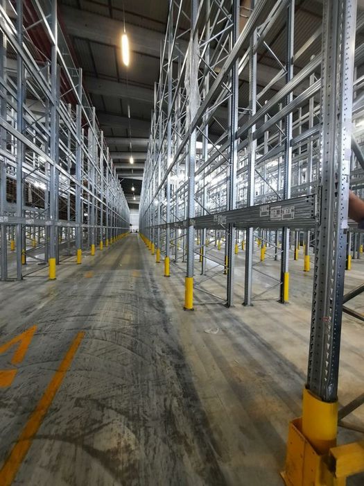 Vând sistem de raft galvanizat pentru greutăți mari la super preț