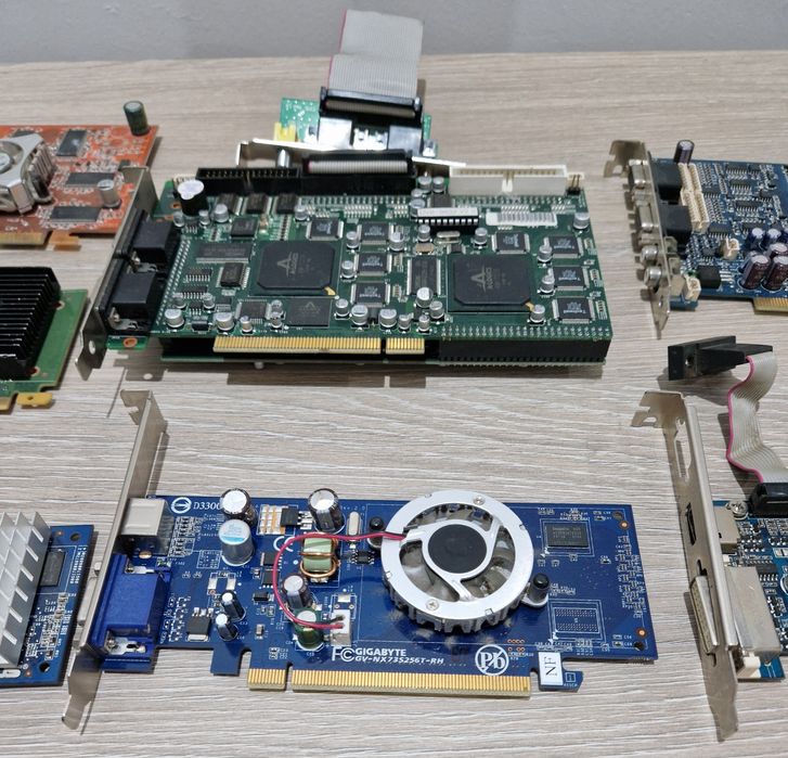 Defecte 7 Placi video 2 Tv tuner