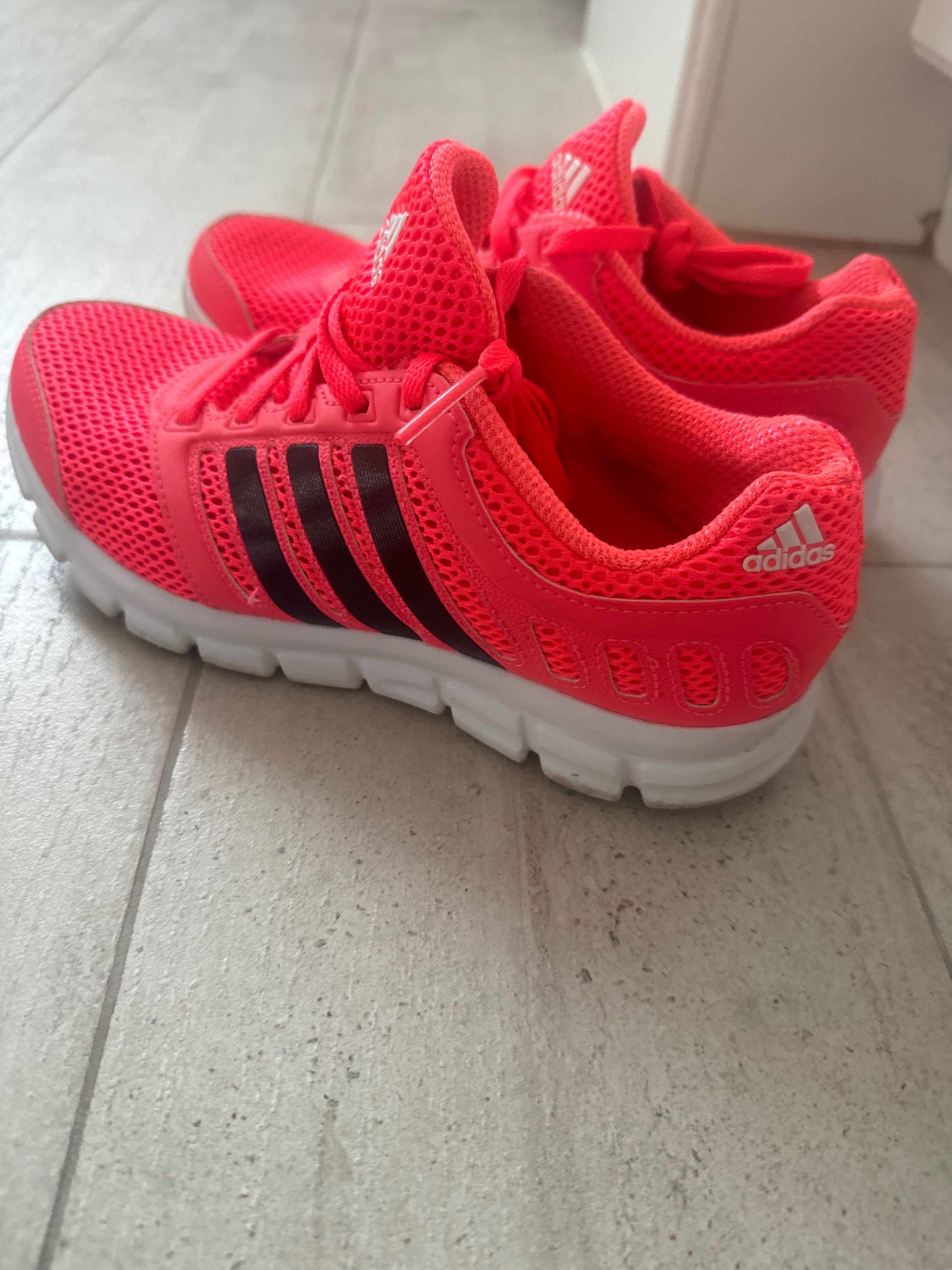 Adidas running маратонки