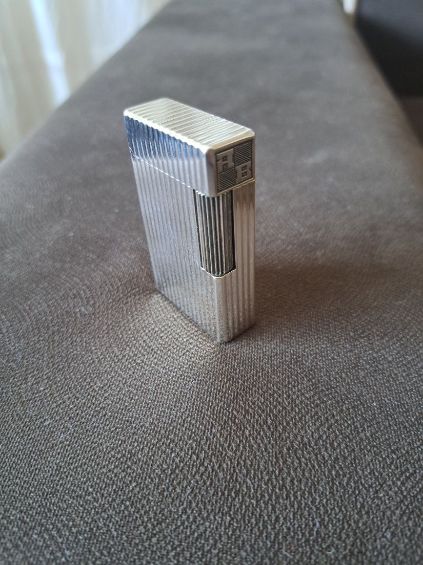 Запалка dupont. Дюпонт