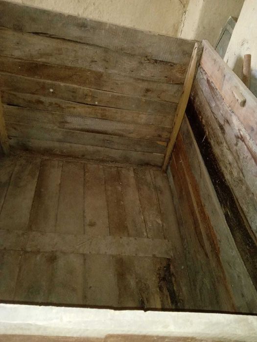 Хамбар за фураж - дърво и ламарина