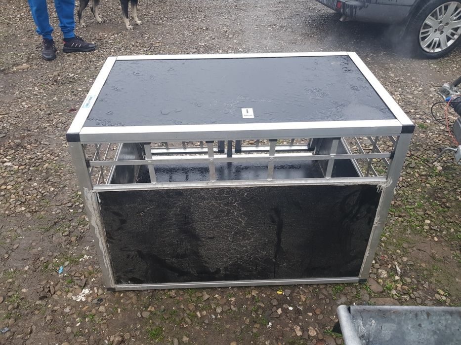 Vand cusca caine cu 2 usi