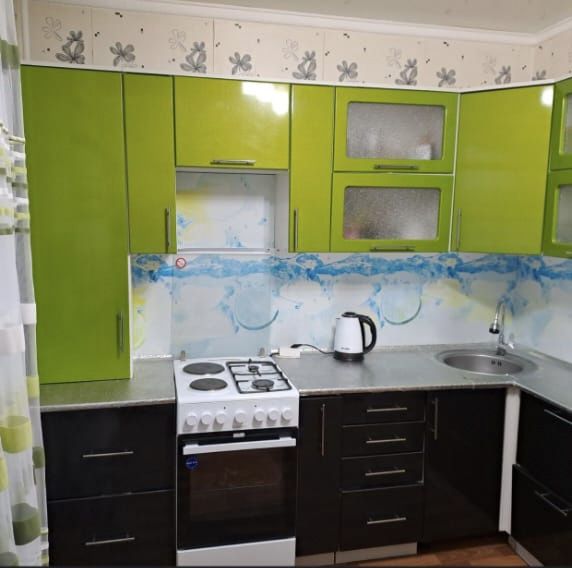 Продам куханный гарнитур срочно